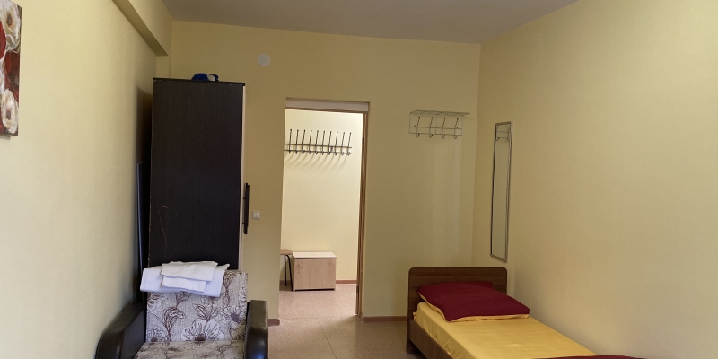 2 спальни + кухня(240) ( Эсто-Садок, Эстонская , 37)